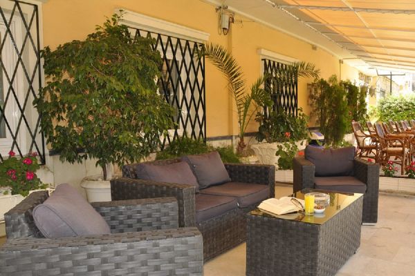 Hotel Bretagne (Corfu)